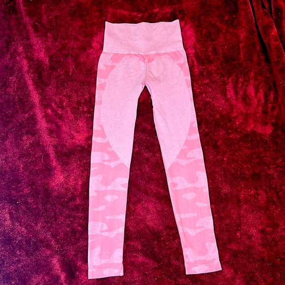 pink gymbratz leggings a S fits like a XS - Picture 2 of 2